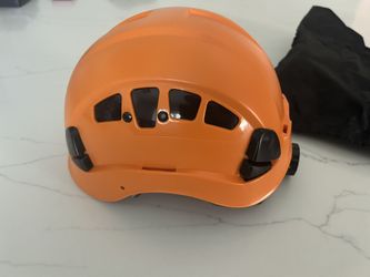Uninova Helmet