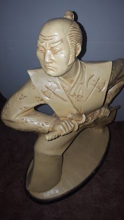 ANTIQUE samari figure