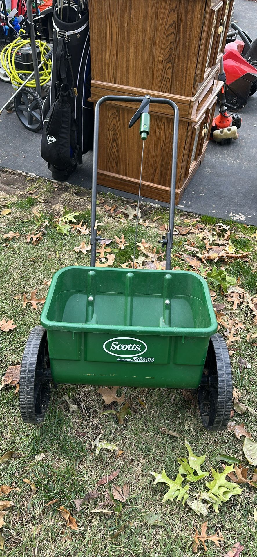 Lawn Spreader