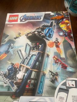 LEGO Marvel Avengers Tower Battle 76166