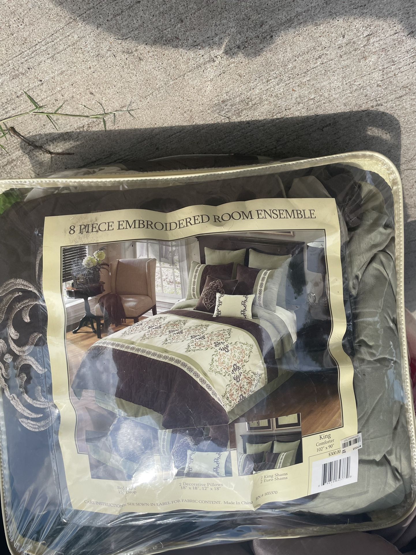 Comforter sets ,Twin, King, make offer