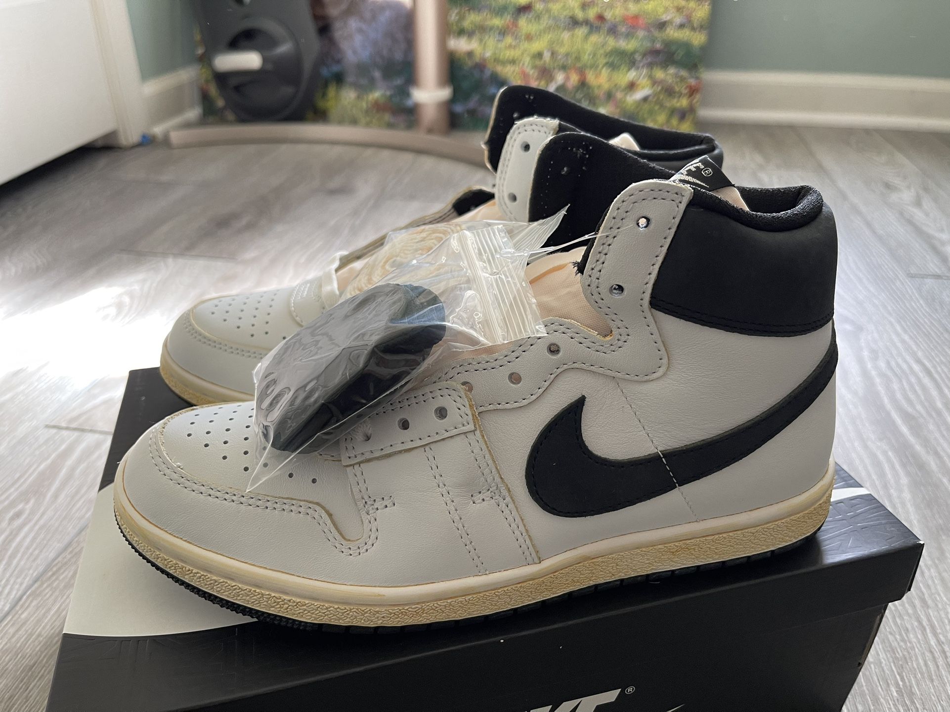 Nike Jordan Airship size 8.5 new