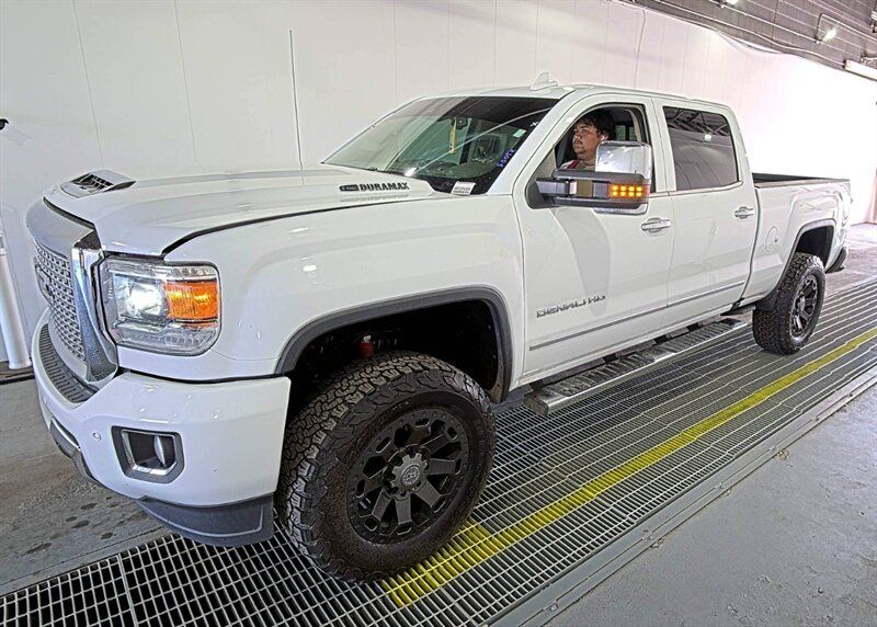 2017 GMC Sierra 2500 Denali LIFTED DIESEL TRUCK 4WD GMC SIERRA DENALI
