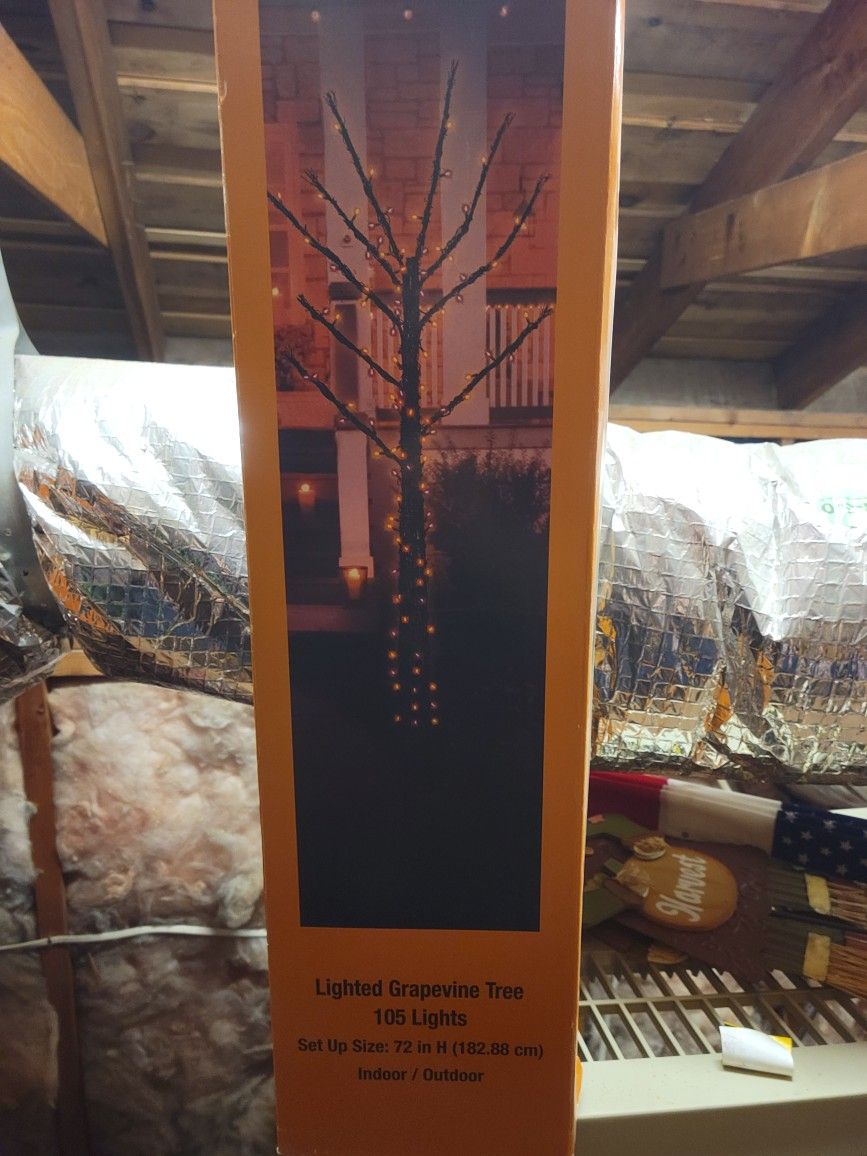 Lighted Grapevine Tree Halloween Decoration