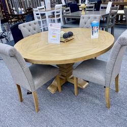 5pc Dinning Table Set $899
