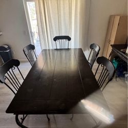 Dinning Room Table 