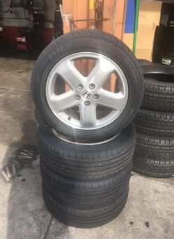 Honda STOCK 17" RIMS + New Tires