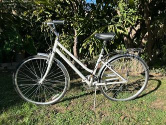 Schwinn Wayfarer Hybrid Step-Through Bicycle