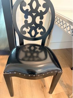 Black Accent Chair – Decorative Medallion Back (Needs Repair)