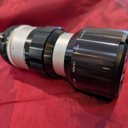 Nikon 135 Nikkor-Q Auto.3.5 With Hood