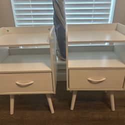 2 Small Bedside Tables
