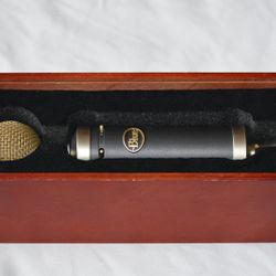 Blue Baby Bottle Condenser Mic.