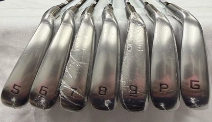 NEW in Box COBRA GOLF IRON SET Darkspeed DS Adapt 5-PW+GW Reg Flex NEW