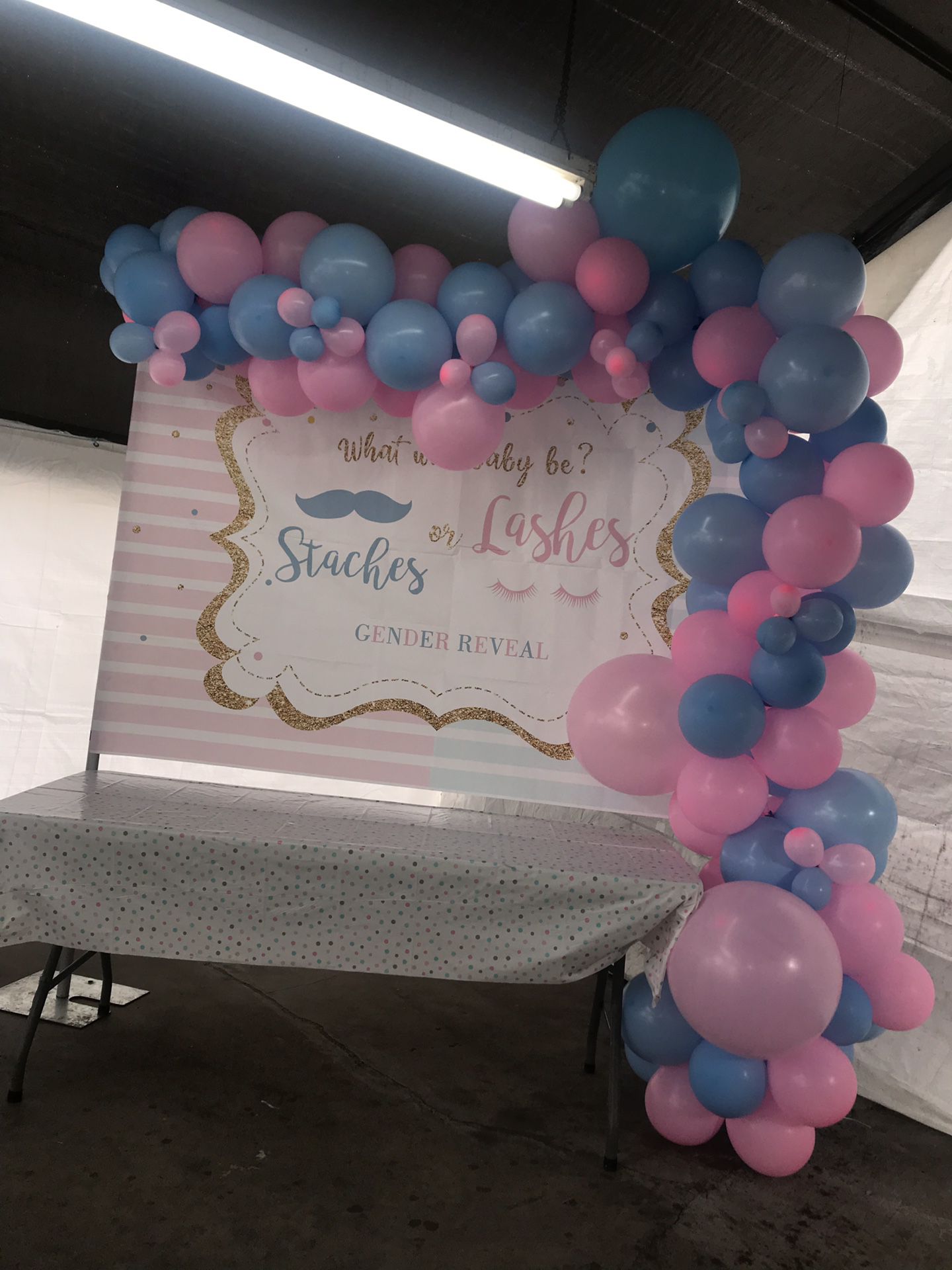 Gender reveal balloon decor