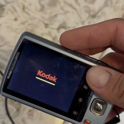 Kodak EasyShare M550 Digital Camera (Blue) $40