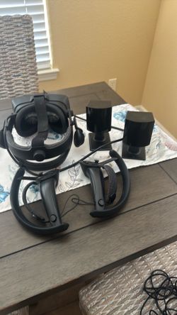 VR Valve index headset and controllers