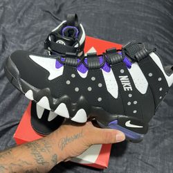 94 Barkleys Size 8.5