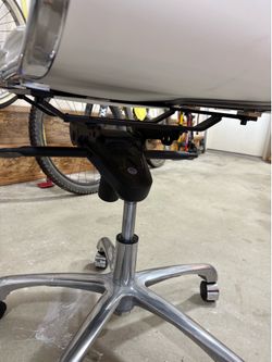 white leather office chair