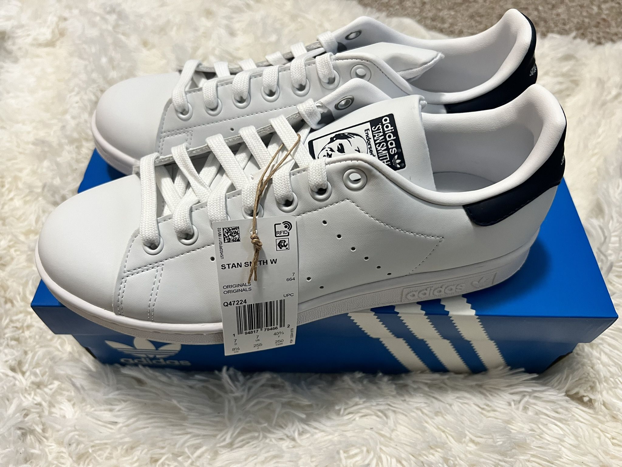 Adidas Women's Sneaker Sam Smith Original-Collegiate Navy, White US Size 8.5