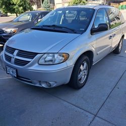 2005 Dodge Grand Caravan