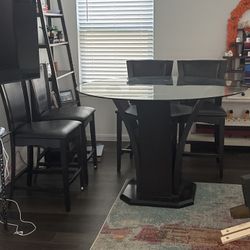 Round Glass Table with 4 Chairs