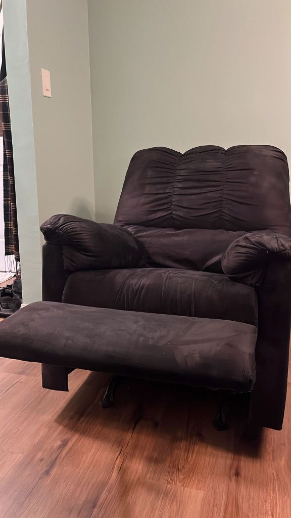 Reclinable BLACK SOFA CHAIR