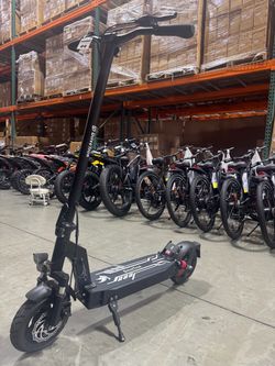 Long-range electric scooter