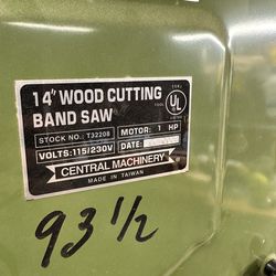 Bandsaw in excellent condition.