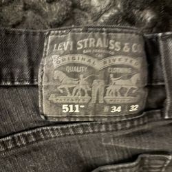 Men’s Levi pants