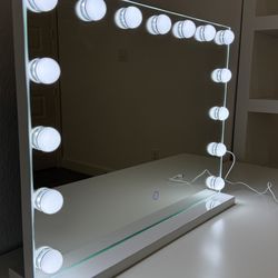 Vanity mirror