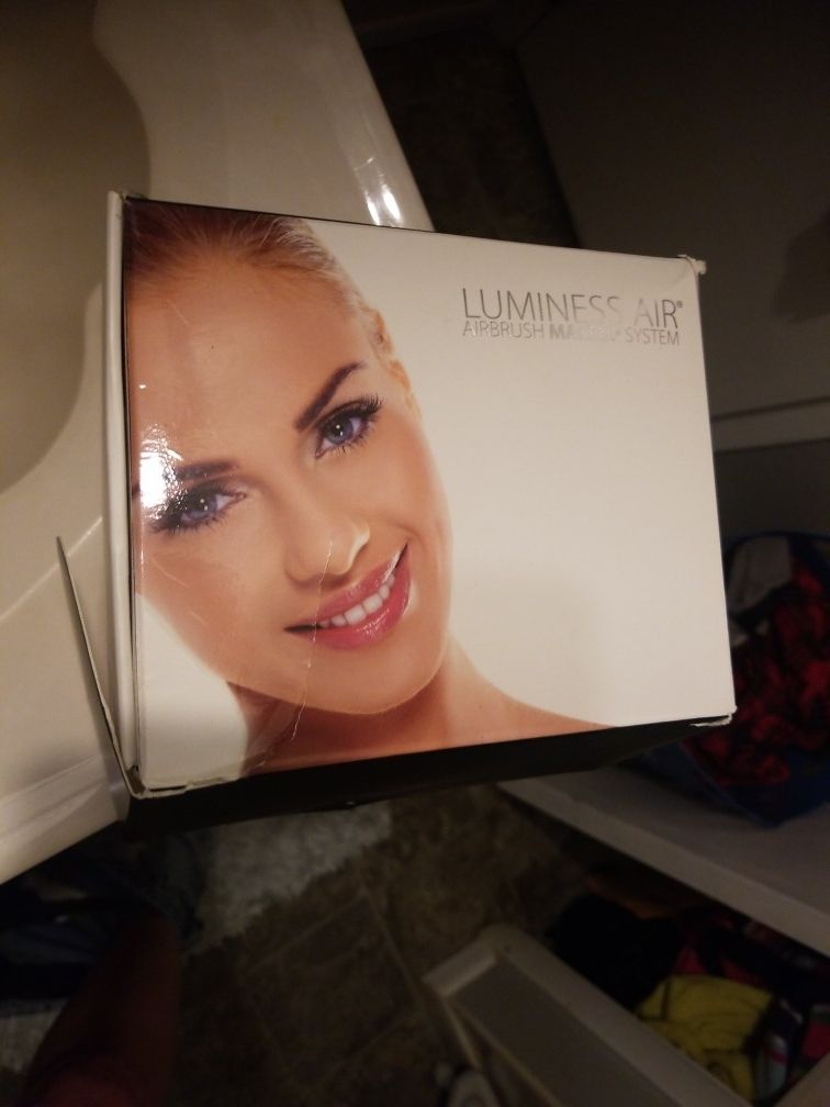 Luminess Air....airbrush Makeup System
