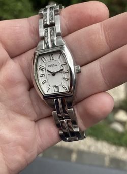 Fossil ES-2072 Women’s White Silver Dial+Date and Polished Stainless Steel Watch