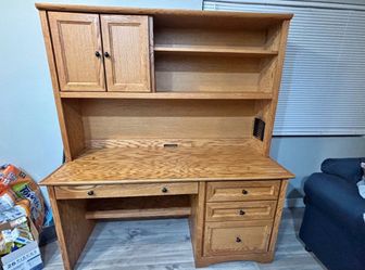 Desk with hutch