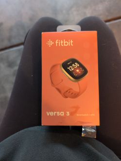 Fitbit Versa 3 Smartwatch with GPS