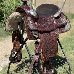 Billy Royal Saddle