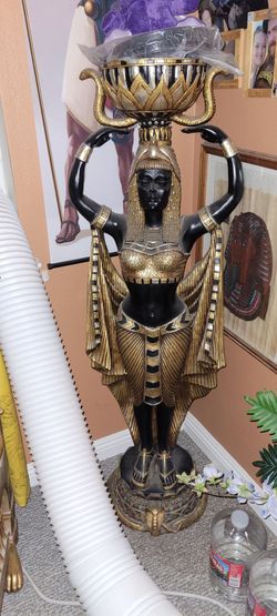 Cleopatra's Nubian Maiden Large-Scale Statue