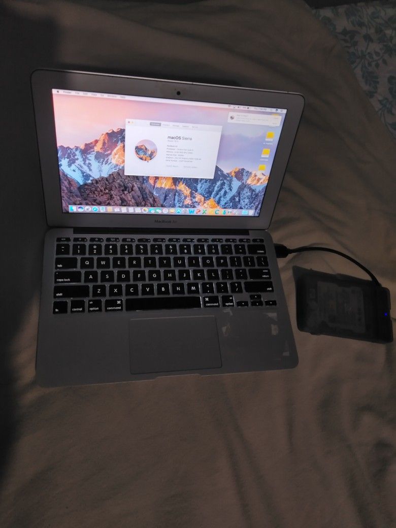 MacBook Air i5 2015 8gb Needs Hard Drive(SSD)