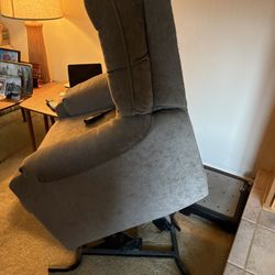 Hydraulic Chair - Very Comfortable 