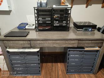 COMPUTER DESK GRAY