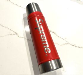 Supreme/Stanley20 oz. Vacuum Insulated Bottle – Used