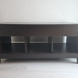 Coffee Table w/Hidden Storage