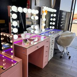 Vanity’s- BLUETOOTH & TOUCHSCREEN (Take It Home In Payments/ llévatelo a casa en pagos) 