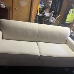 Rowe Love Seat 
