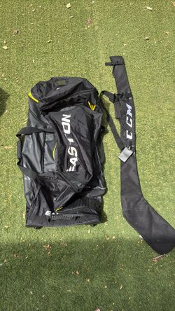 Tilley Easton hockey back + ccm travel stick cover