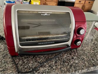 Red Hamilton Beach Toaster Oven