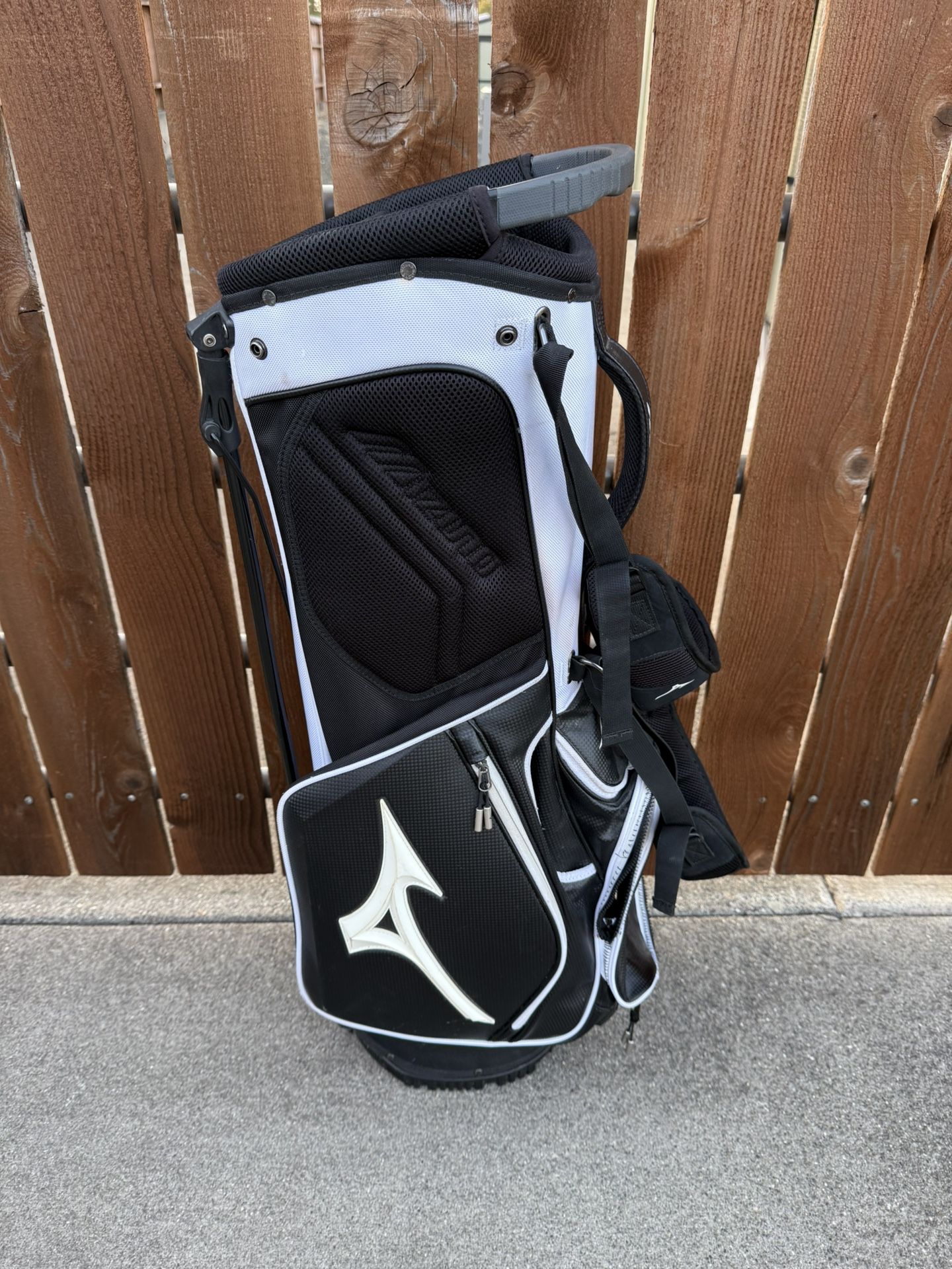 Mizuno Pro 4 Way Stand Bag