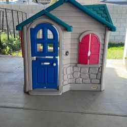 Little Play House 