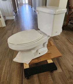 TOTO Two-Piece Toilet White Ceramic