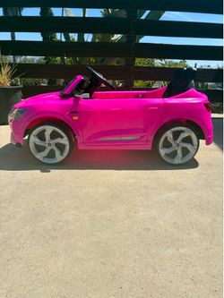 Brand New Costzon 12V Licensed Audi SQ8 Kids Ride-On Car