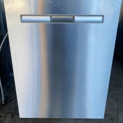 Dishwasher And Refrigerator 
